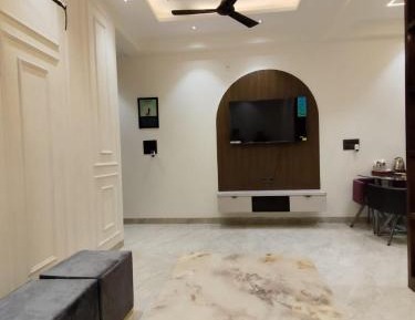 Two-Bedroom Apartment with Balcony