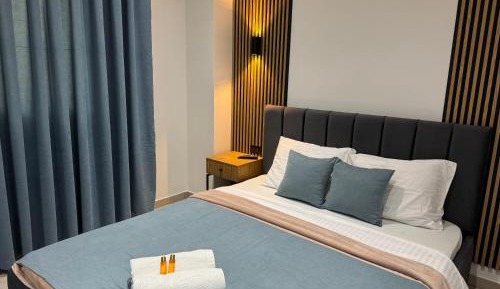 Deluxe Double Room with Extra Bed