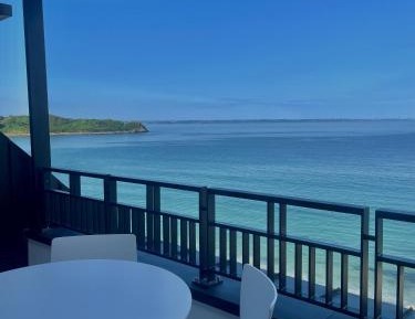 Two-Bedroom Apartment with Sea View