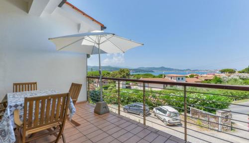 Superior One-Bedroom Apartment with Balcony