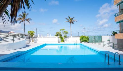 One-Bedroom Apartment with Sea View