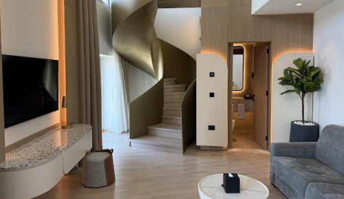 Two-Bedroom Duplxe Suite with Sea View