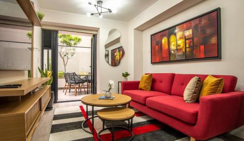 One-Bedroom Apartment