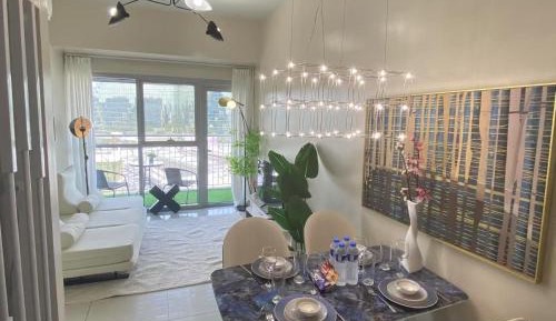 One-Bedroom Apartment with Sea View and Balcony