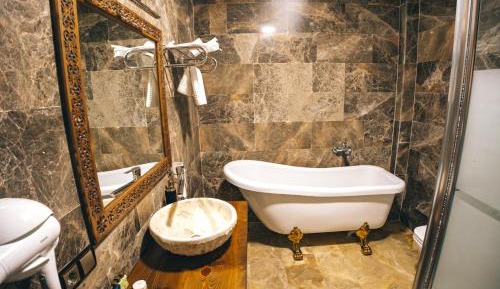 Deluxe Double Room with Bath