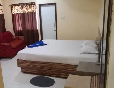 Deluxe Double Room (2 Adults + 1 Child)