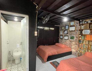 Large Single Room
