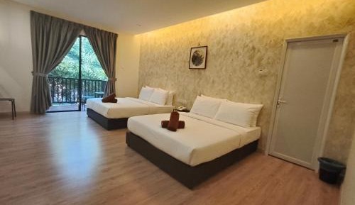 Deluxe Quadruple Room