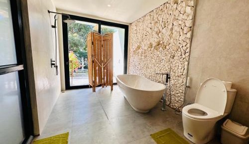 Suite with Garden View