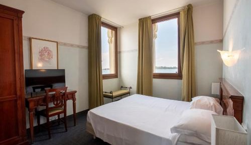 Double Room with Lagoon View