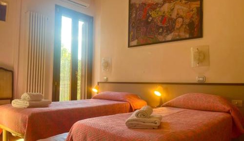 Standard Twin Room with Garden View