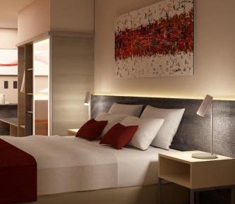 Three-Bedroom Apartment with One King Bed and Four Single Beds - Non-Smoking