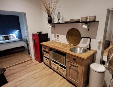 Studio Apartment with One Double Bed