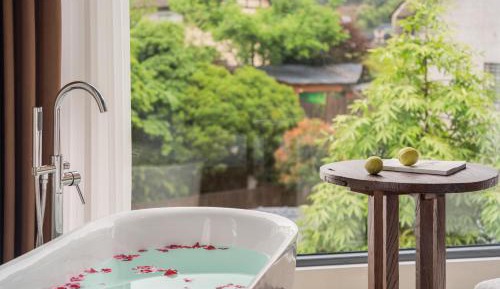 Double Room with Private Bathroom