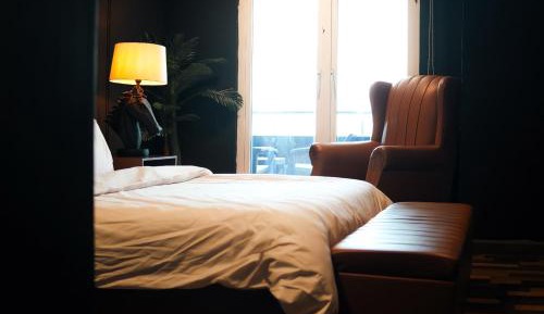 Two-Bedroom Apartment with Balcony