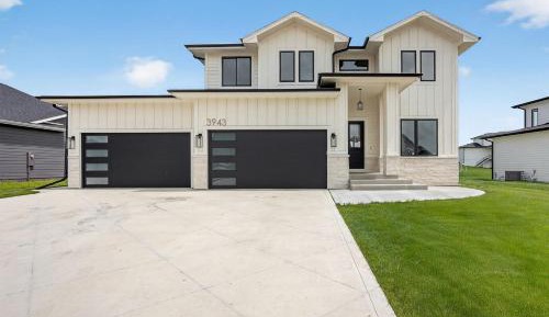 Six-Bedroom House