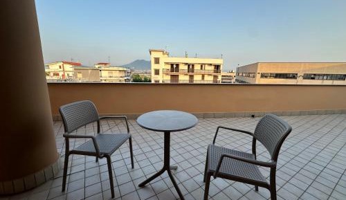 Deluxe Room (2 Adults + 1 Child)