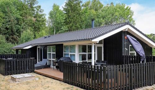 Four-Bedroom Holiday Home