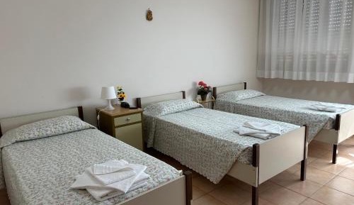 Triple Room with Private Bathroom