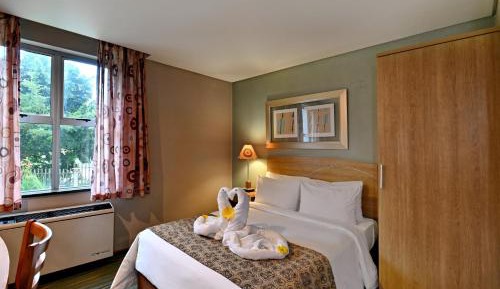 Double Room - Non-Smoking 