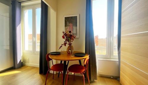 One-Bedroom Apartment