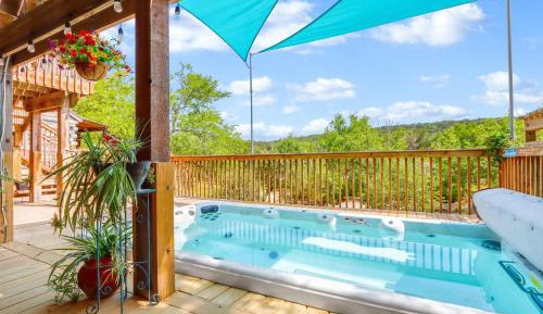 Five-Bedroom Holiday Home