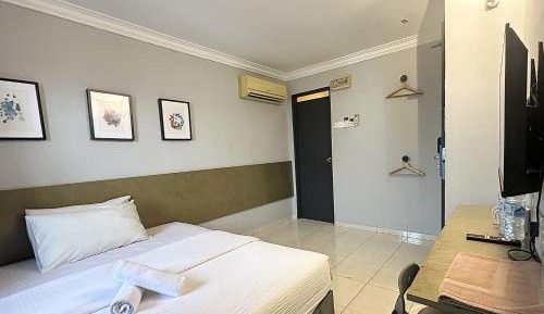 Deluxe Queen Room