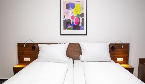 Deluxe Double Room with Bath