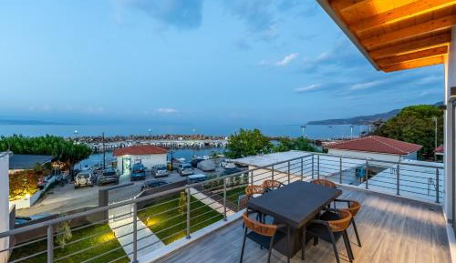 Deluxe Suite with Sea View