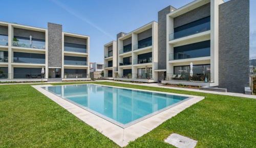 Two-Bedroom Apartment with Partial Ocean View