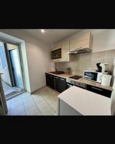 Room #1475389301