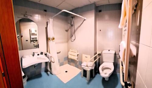 Double or Twin Room - Disability Access