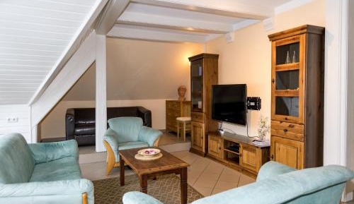 Eight-Bedroom Apartment