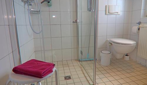 Apartment 6