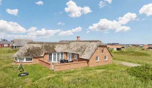 Six-Bedroom Holiday Home