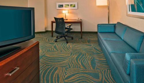 Studio King Room with Sofa Bed and Whirlpool - Hearing Accessible