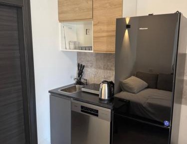 One-Bedroom Apartment with Terrace