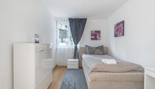 Single Room with Shared Bathroom