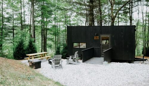 Queen Cabin
