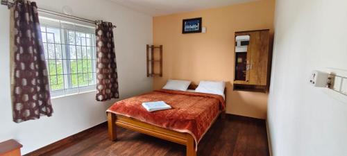 Single Room with Private Bathroom