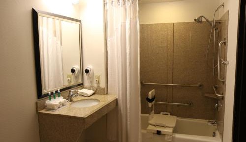 Standard King Room with Accessible Tub - Mobility Access