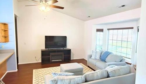 One-Bedroom Standard Apartment