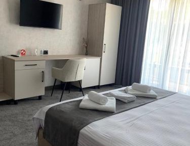 Deluxe Double Room with Extra Bed