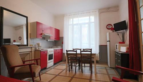 Superior One-Bedroom Apartment