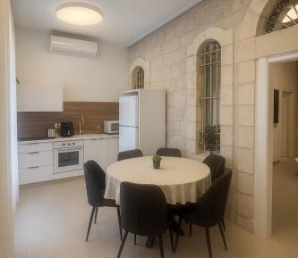Deluxe Family Suite