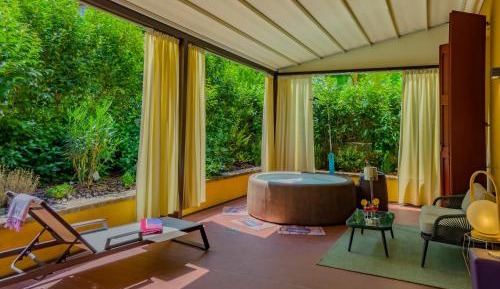 One-Bedroom Apartment with Spa Bath