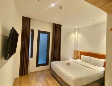 Superior Double or Twin Room with City View