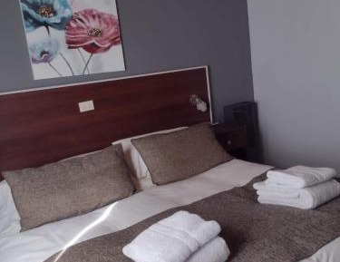 Triple Room with Garden View