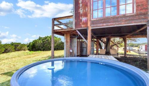 One-Bedroom Holiday Home