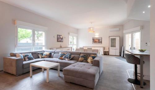 Five-Bedroom Holiday Home